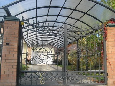 Навес для автомобиля №139 в Екатеринбурге фото
