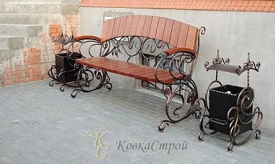 Кованая скамейка №61 в Екатеринбурге фото
