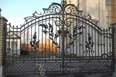 328. Ворота в Екатеринбурге фото
