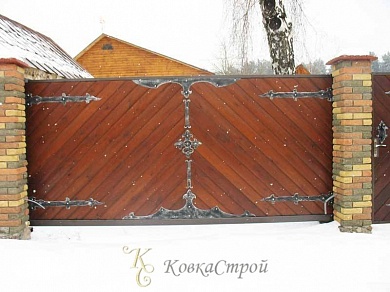 190. Ворота в Екатеринбурге фото
